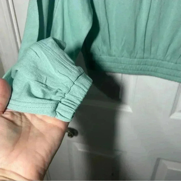 L*Space Day Tripper Pullover Pool NWT cropped lightweight sweatshirt. Size Small - Picture 6 of 11